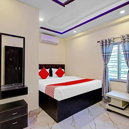 Oyo 86602 Hotel Dream Palace Kolkata Exterior photo