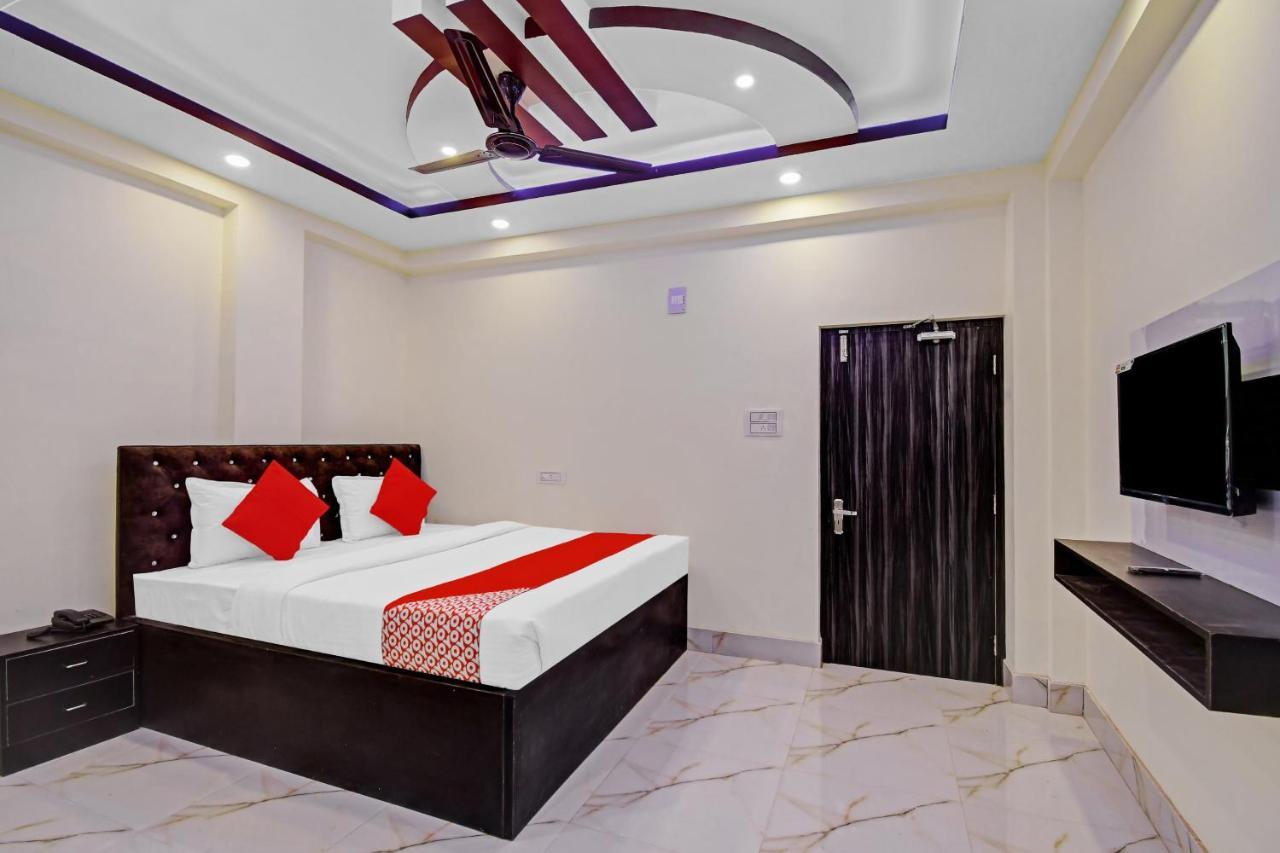 Oyo 86602 Hotel Dream Palace Kolkata Exterior photo